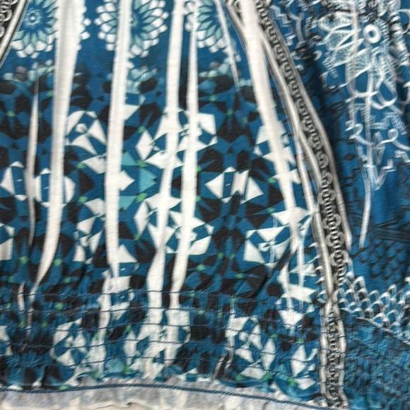 Style & Co. Blue Graphic Blouse with Flutter Sleeves - Picture 5 of 10
